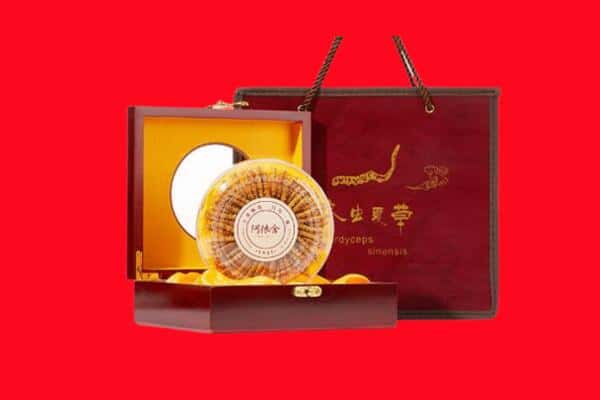 收购资讯:绥宁县回收冬虫夏草是按克吗